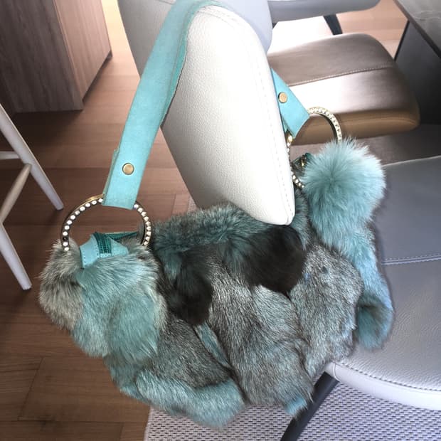 00s 리얼퍼 에메랄드 빅 큐빅 링 숄더백 y2k 오네갸루