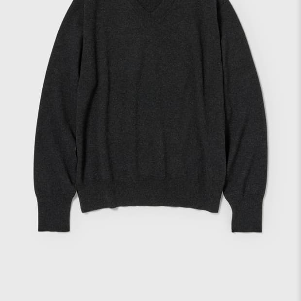 구매) 차콜 5사이즈/  하이 트위스트 울 니트 브이넥 풀오버 니트