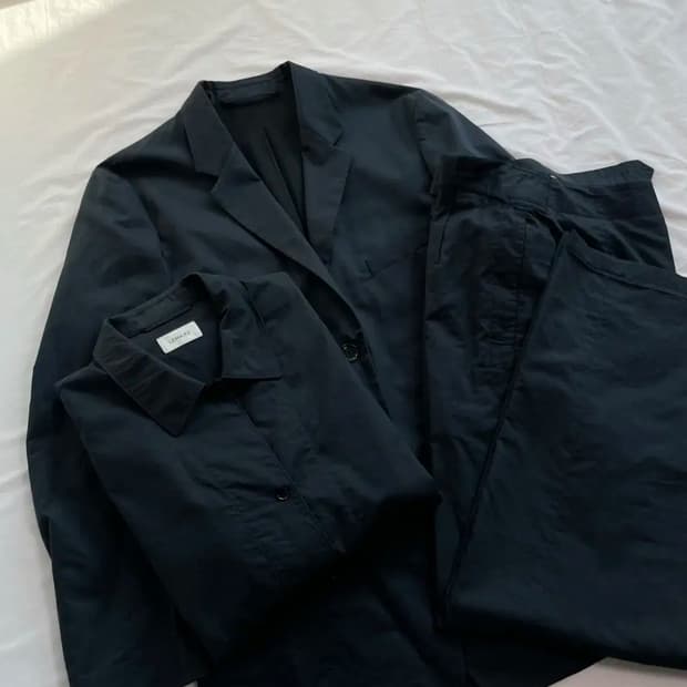 르메르 실크 포플린 3PS 셋업 다크네이비