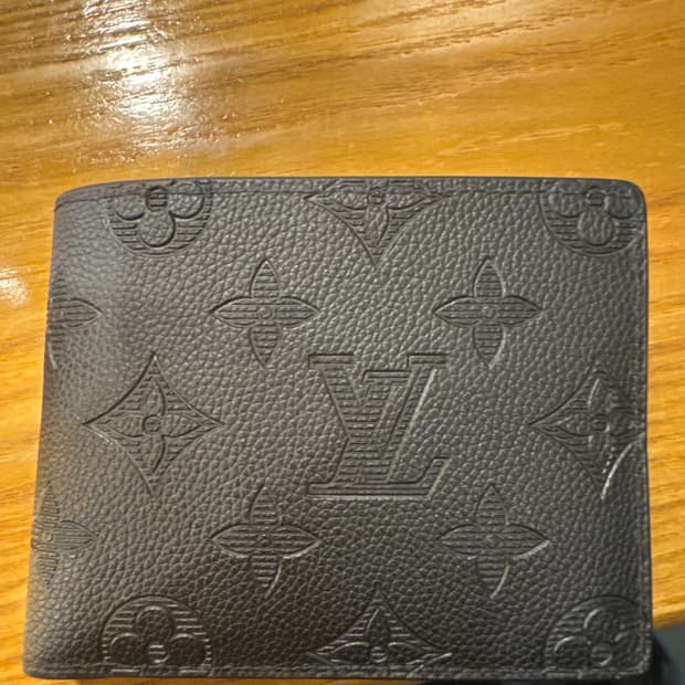 루이비통 반지갑