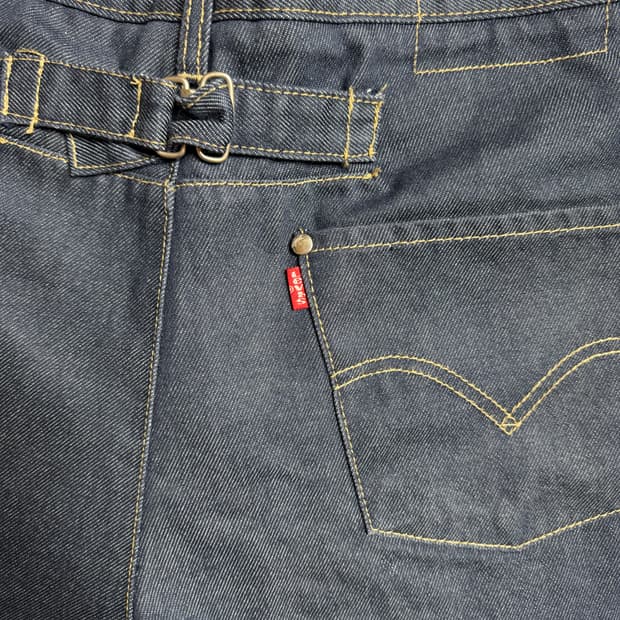 리바이스 엔지니어드 신치백 하프 팬츠