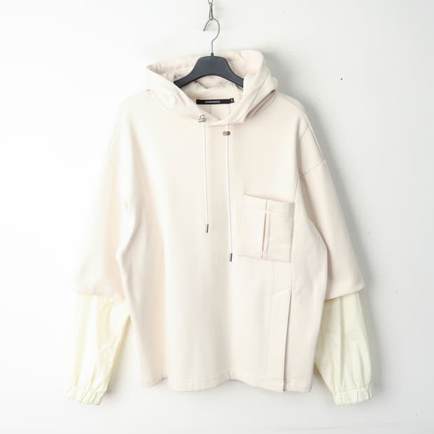 100/지오송지오 레이어드 후드티