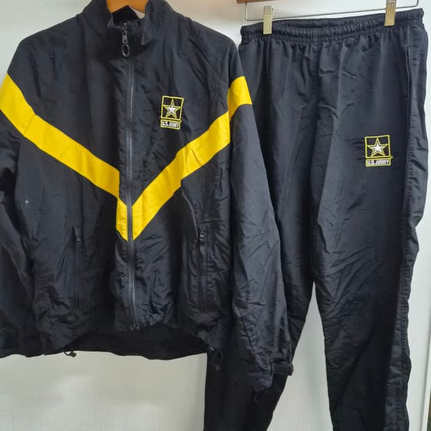 상의 M 하의 S) 미군 US ARMY APFU 트레이닝 셋업 팝니다