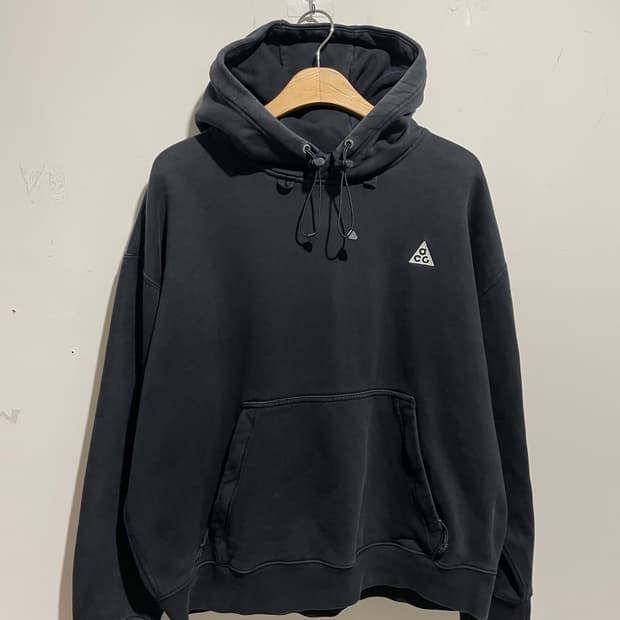 나이키 acg 후드티 블랙