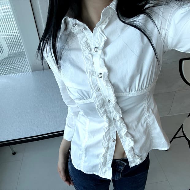 ruffle front fitted shirt