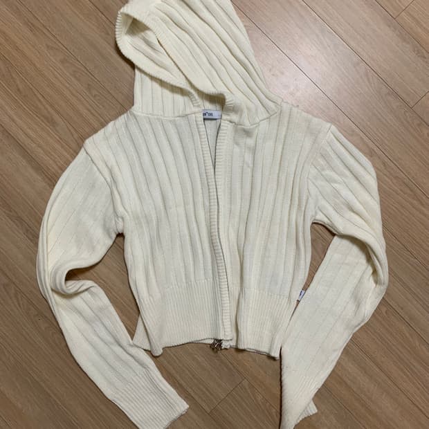 애즈온 니트집업