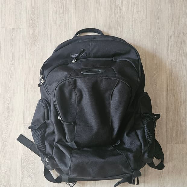 오클리 백팩
