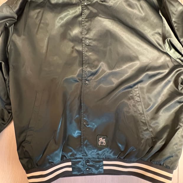 디스이즈네버댓 satin 자켓 판매