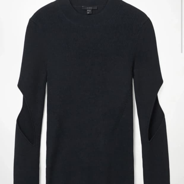 cos 컷 아웃 니트 XS