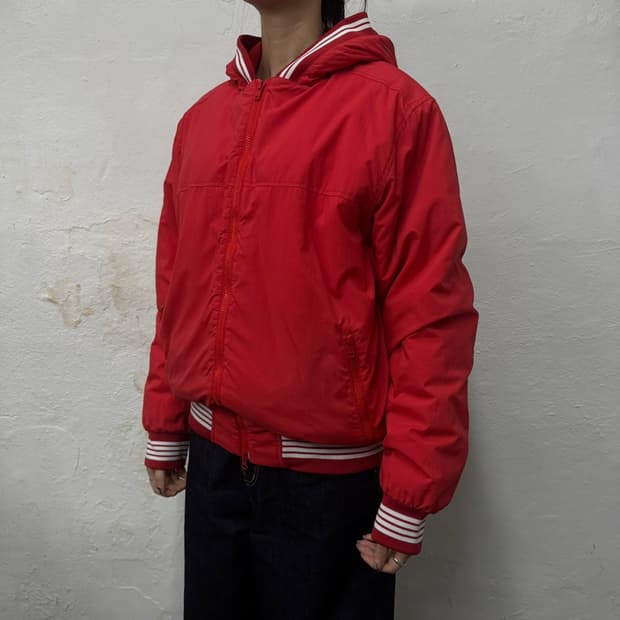 스투시 GEAR 레드컬러 나일론 혼방 퍼프 써모라이트 후드 패디드 자켓