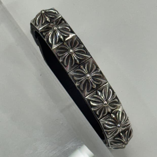 크롬하츠 피라미드 레더 팔찌