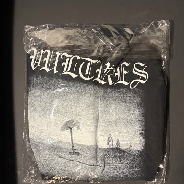 칸예 벌쳐스 롱슬리브 [3]