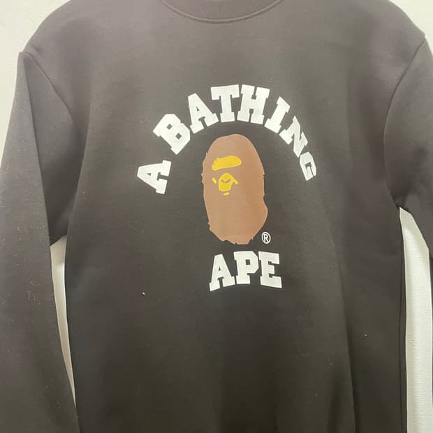 베이프 맨투맨 블랙