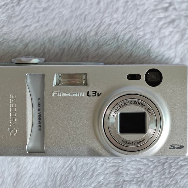 KYOCERA Finecam L3v(쿄세라 파인캠 L3v)