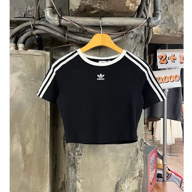 아디다스 크롭 반팔티 블랙 L #csz4073