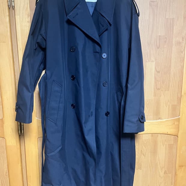 인사일런스 오버사이즈 트렌치 코트 블랙