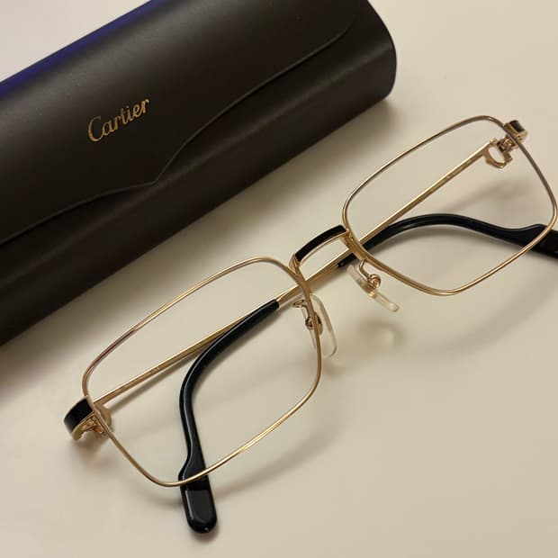까르띠에 금테 안경 