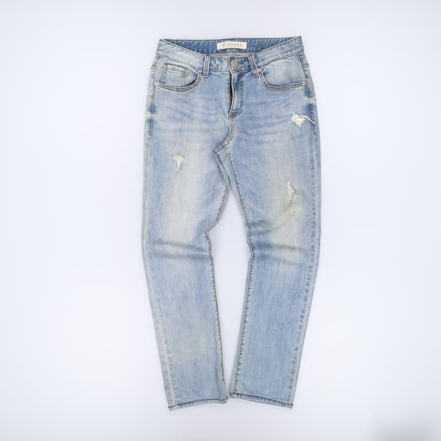 29 게스 여성 연청 데님팬츠 0324H1