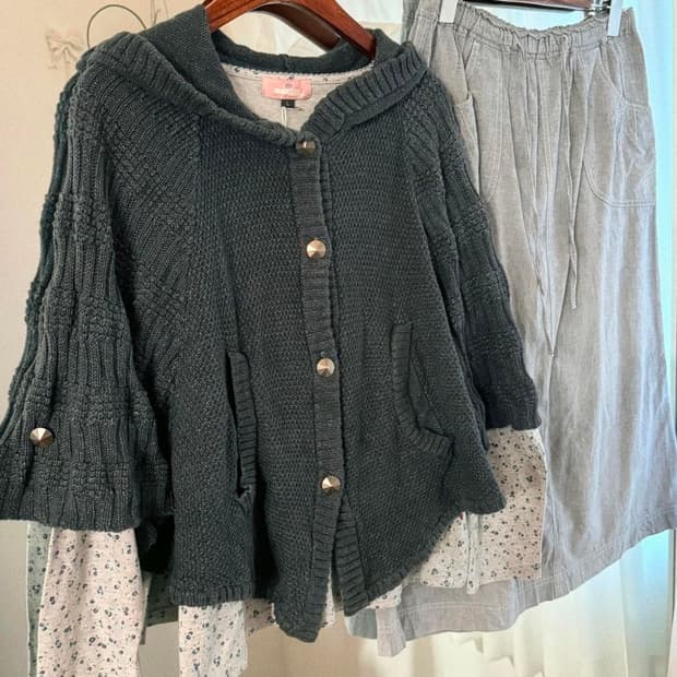 봉지빈티지 케이프+이너목폴라 + 스커트 세트 모리걸