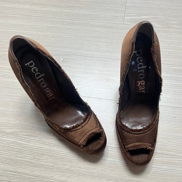 페드로 가르시아 새틴 힐