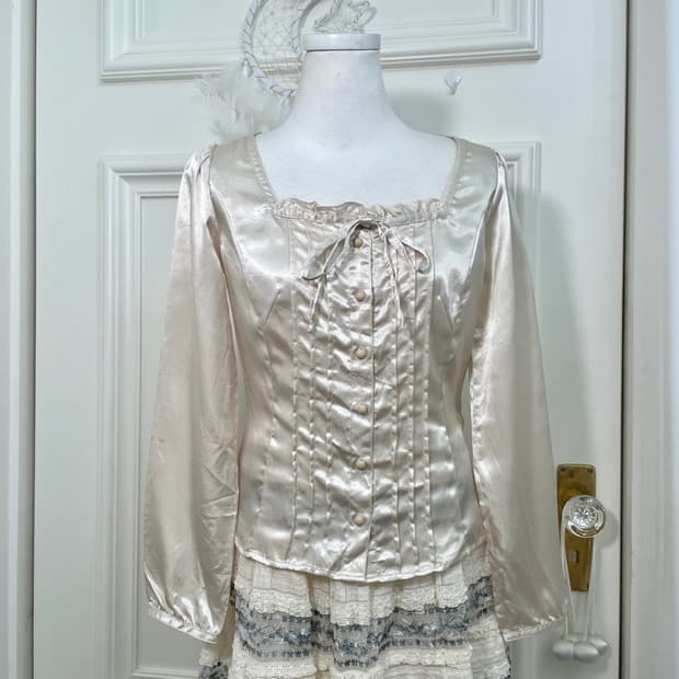 EF-DE beige satin ruffle bow shirring bl