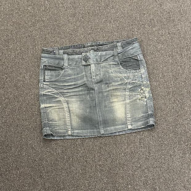 M)Japanese vintage 자수 벨티드 흑청 미니스커트