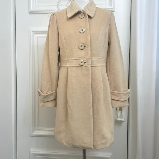 beige puff pleats lovely mori coat