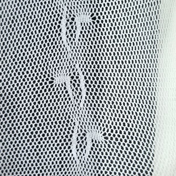 Charles Jourdan 화이트 플라워 망사스타킹
