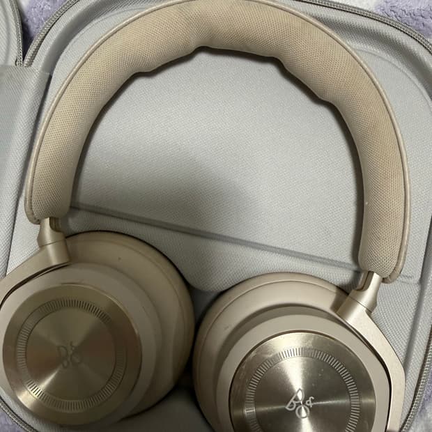 뱅앤올룹슨 해드셋 HX 샌드 판매합니당