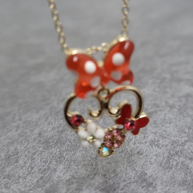 diseny necklace