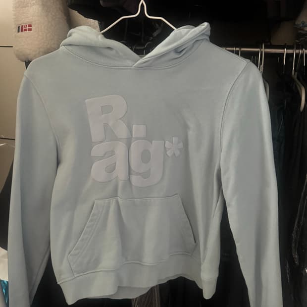 더콜디스트모먼트 후드티