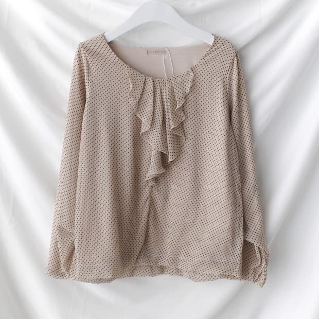 dot frill blouse