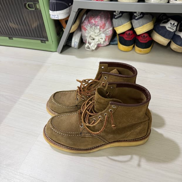 레드윙 8881 Olive Moc Toe 부츠