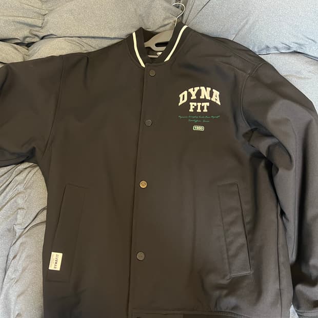 다이나핏 바시티자켓