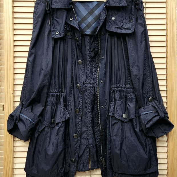 버버리 여성 하프 바람막이 점퍼