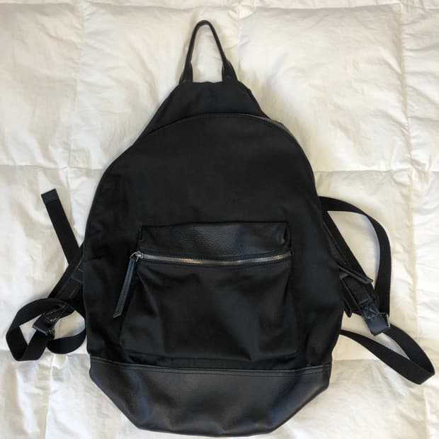 해칭룸 레더 데이팩