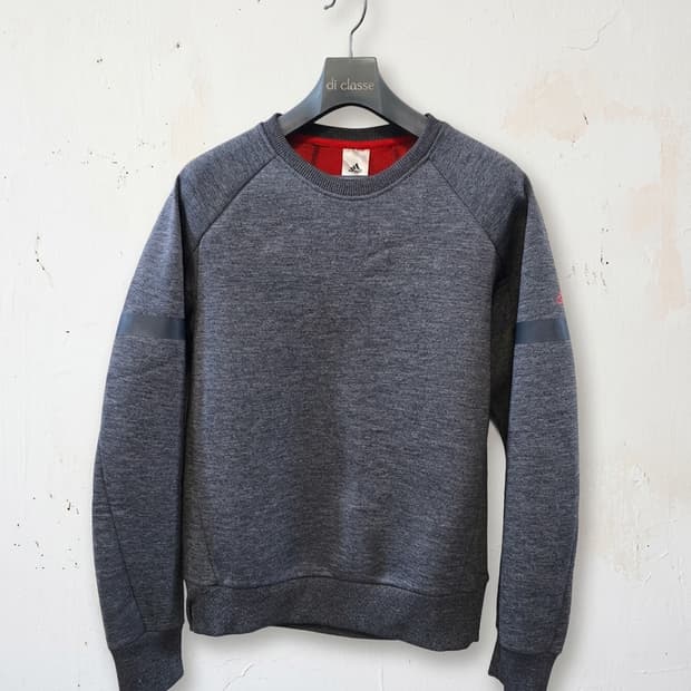 아디다스 웜업 크루 맨투맨 회색 095