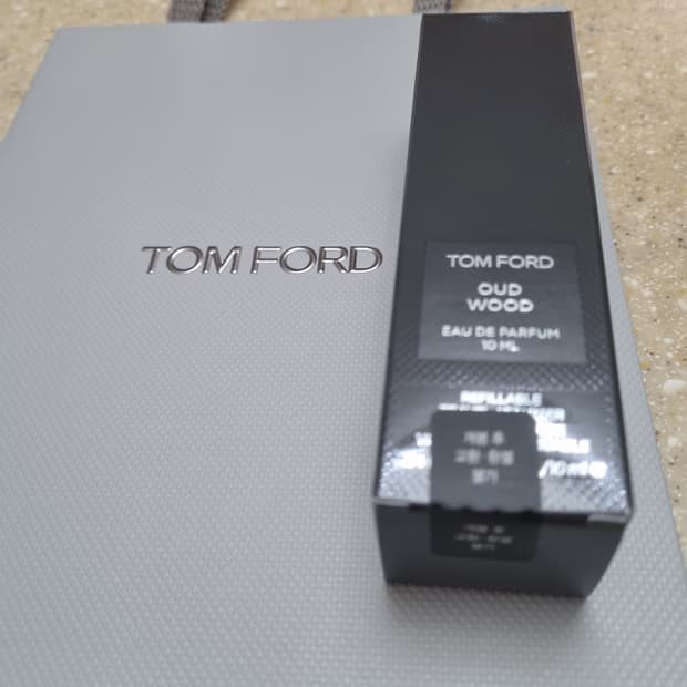 미개봉 새상품 톰포드 오드우드 휴대용 퍼퓸 향수 10ml