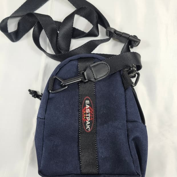 이스트팩미니크로스백