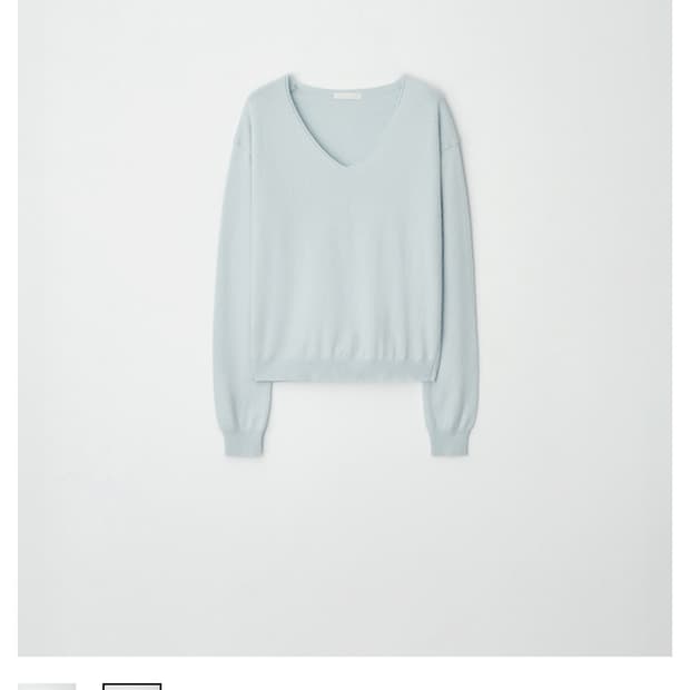 리즈 leeds 미우 브이넥 니트 (스카이블루)