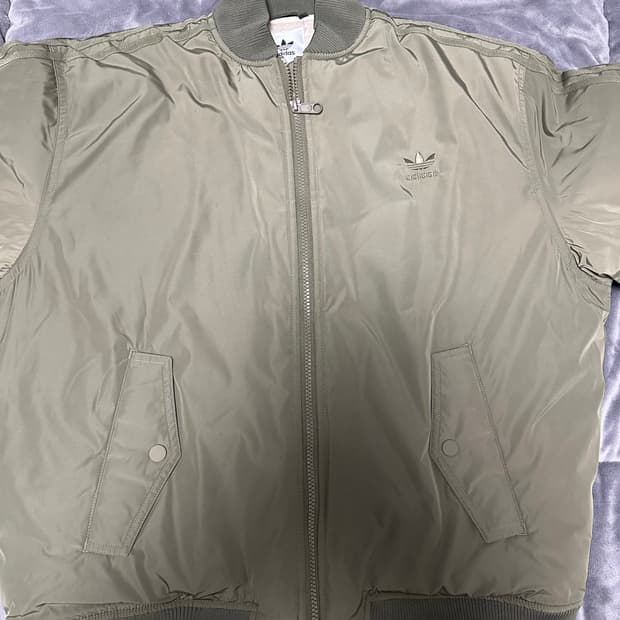 아디다스 봄버자켓 IW8421