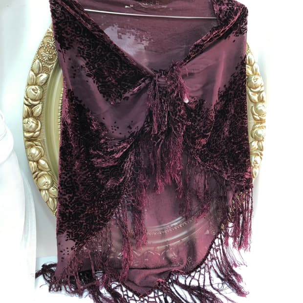 wine triangular shawl with tassels