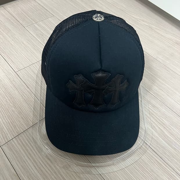 크롬하츠 세메터리 트러커 캡 스냅백 모자