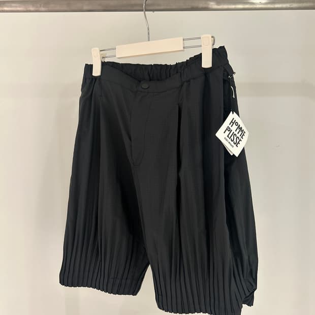 homme plisse issey miyake pleats shorts
