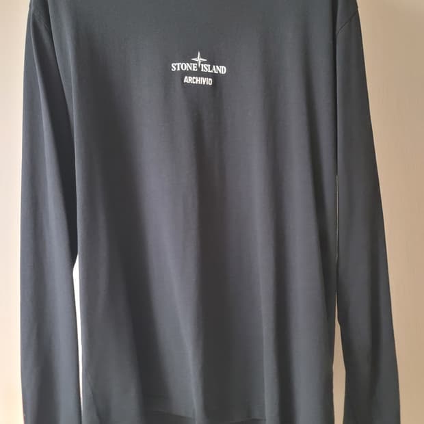 스톤아일랜드 아르키비오 블랙 긴팔 티셔츠
