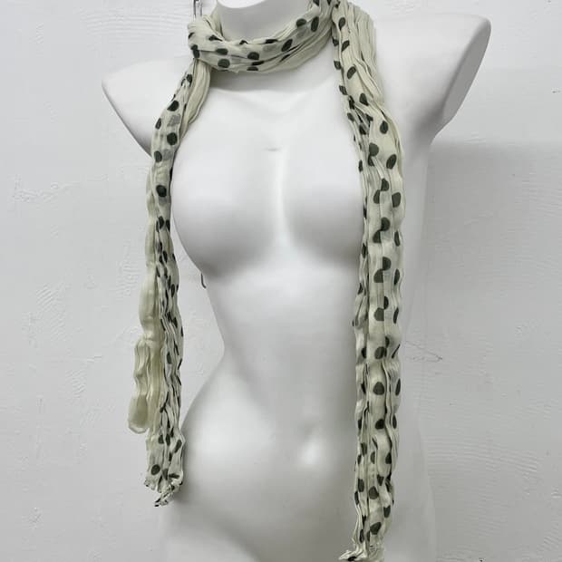 너드모리 도트 배색 머플러 