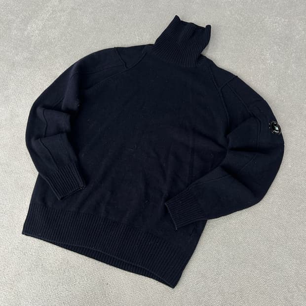 CP컴퍼니 목폴라 니트 