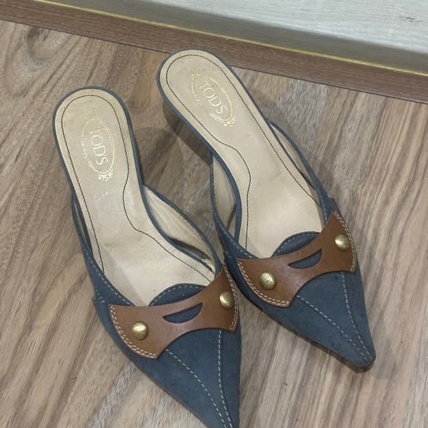 TOD’S 토즈 빈티지 스웨이드 포인티드 힐