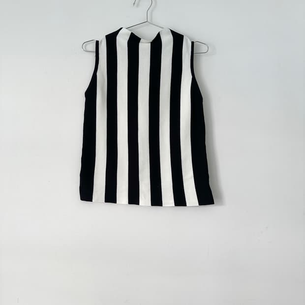 Stripe high neck knit / black & white 