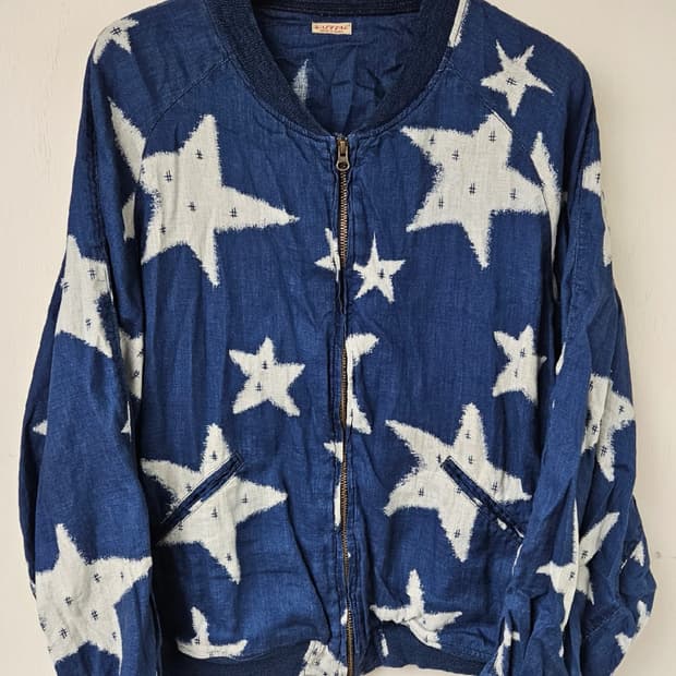 캐피탈 별 자켓